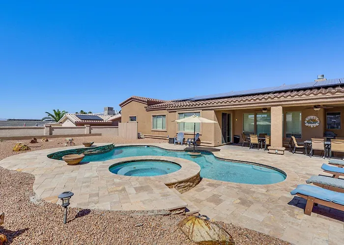 Ultimate Havasu Escape: Spacious 4br 2 King *