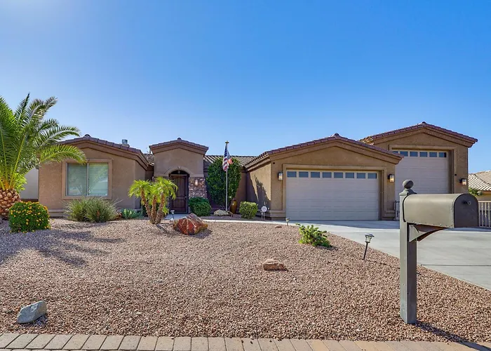Ultimate Havasu Escape: Spacious 4br 2 King Lake Havasu City
